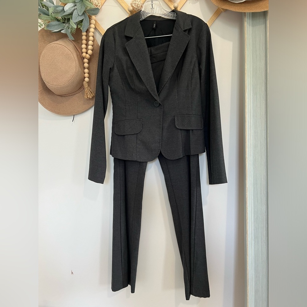 Dark Gray 2 Piece Women’s Suit